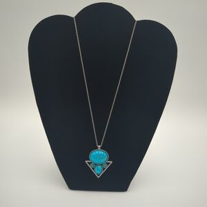 American Eagle Outfitters Silvertone Blue Faux Turquoise Pendant 28" Necklace